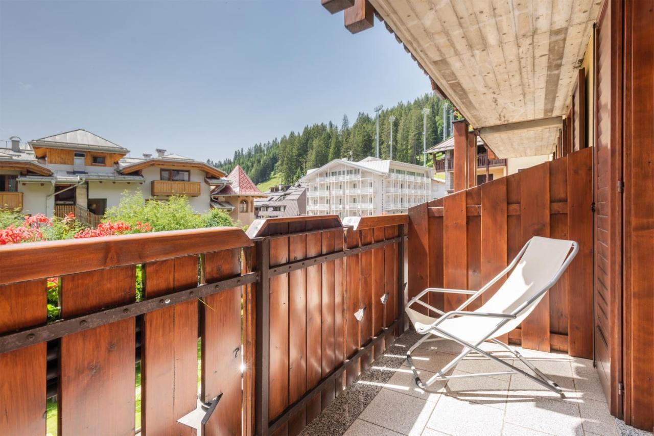 Hotel Alpina Madonna Buitenkant foto