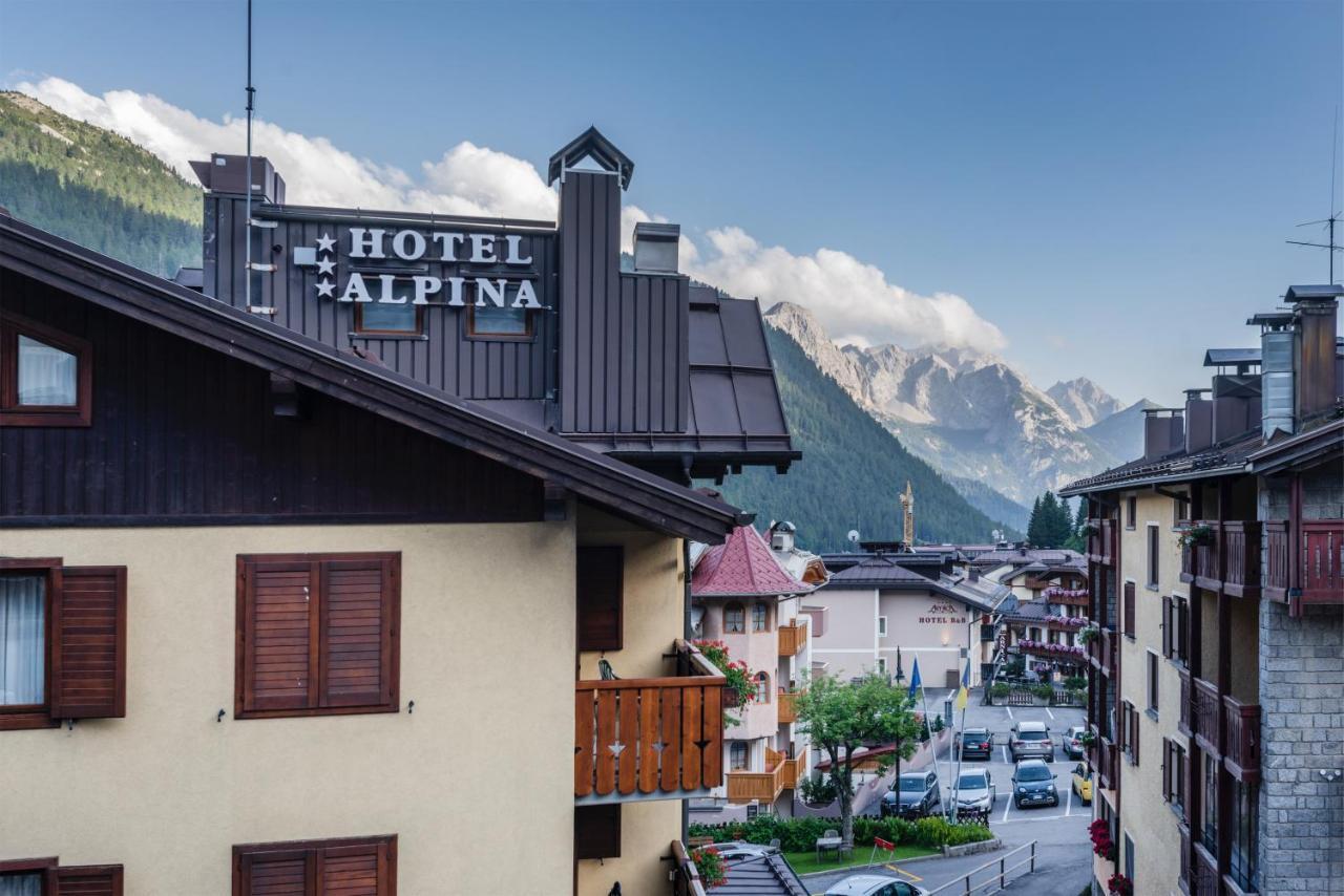 Hotel Alpina Madonna Buitenkant foto