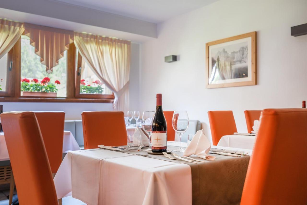 Hotel Alpina Madonna Buitenkant foto